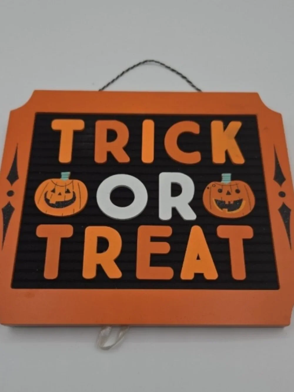 Halloween Trick Or Treat Hanging Wooden Sign Pumpkin Wall Decor Orange Black